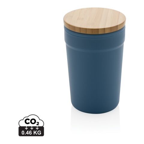 Werbeartikel 300 ml Coffee-to-go Becher aus Recycling-Kunststoff mit FSC®-Bambusdeckel nachhaltiges Design inkl. Box – blau – mit Logo bedruckt