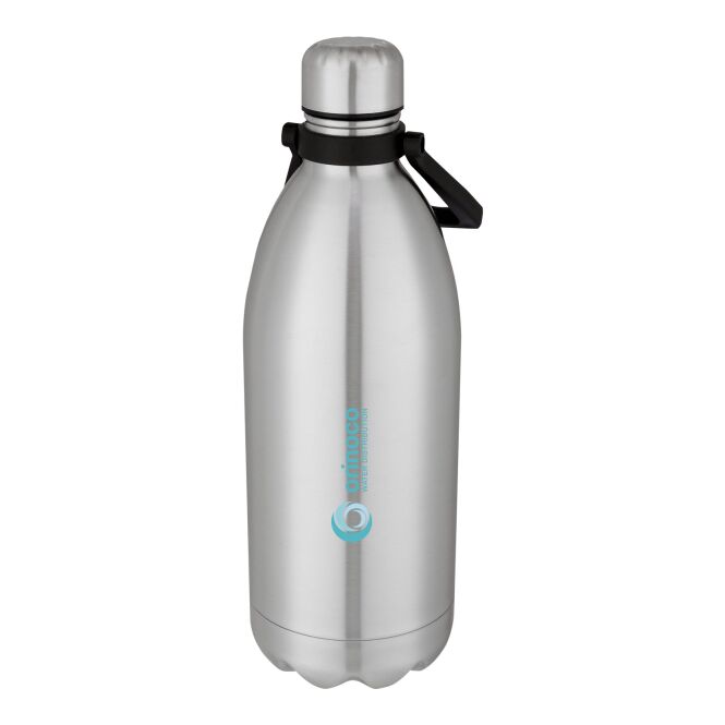 Firmengeschenk Vakuum-Isolierflasche Cove – silber – mit 48h Express-Druck 1,5 l aus Edelstahl vakuumisoliert für Mitarbeiter-Onboarding