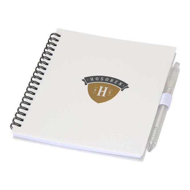 Mitarbeitergeschenk Notizbuch Niove – weiss – mit 48h Express-Werbedruck 140x178mm 70g/m2 Papier aus 100% recyceltem Kunststoff nachhaltiges Journal