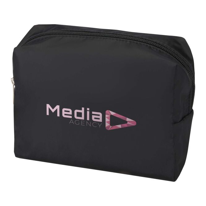 Mitarbeitergeschenk Kulturtasche Muse – schwarz – mit 48h Express-Logodruck aus 100% GRS recyceltem Polyester nachhaltiges Reiseetui