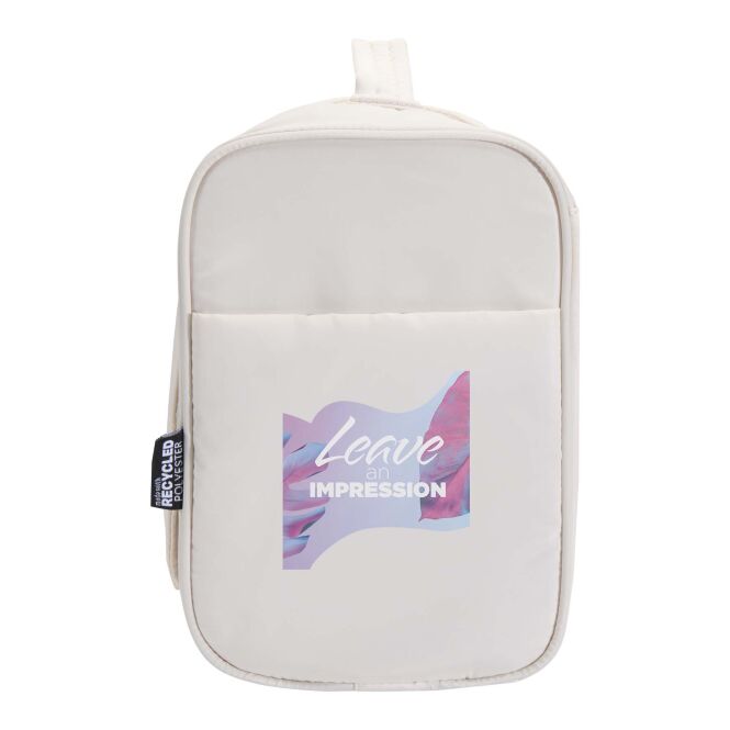 Mitarbeitergeschenk Kulturtasche Puffer – sandstone – 48h Express-Logodruck 8L 100% GRS-recycelt wasserabweisend nachhaltiges Reise-Accessoire