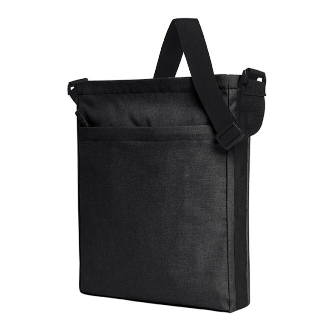 Kundengeschenk Umhängetasche HALFAR® CIRCLE – schwarz – mit Logodruck rPET-Material längenverstellbarer Gurt aus rPET-Tasche