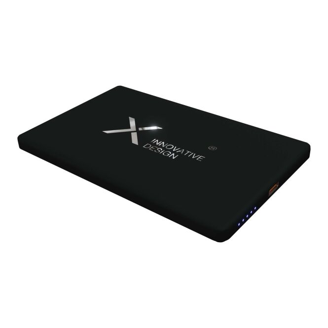 Kundengeschenk Powerbank SCX.design P22 – schwarz – lasergraviert 48h Express-Gravur 5000 mAh MagSafe nachhaltig für das Mitarbeiter-Onboarding