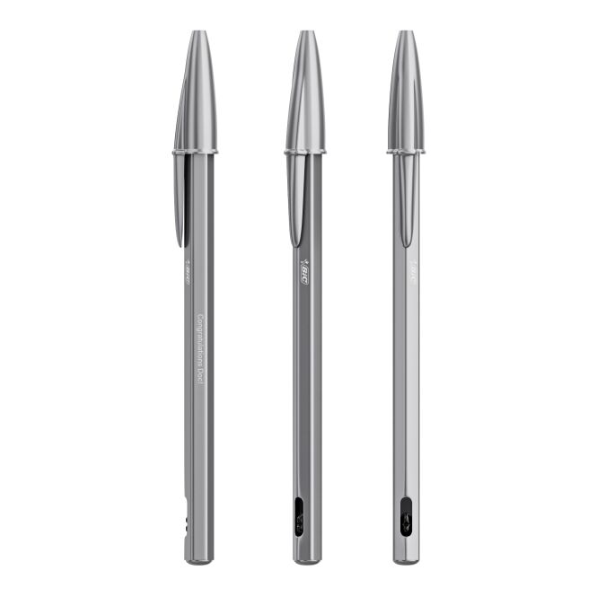 Premium-Werbeartikel BIC® Cristal® Re New – mattsilber – mit Logo bedruckt, blau schreibend, nachhaltig für den Büroalltag