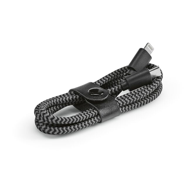 Werbeartikel Ramanujan Kabel rPET 1m USB-C auf Lightning Schnellladekabel – schwarz – mit Logo bedruckt für den Büroalltag nachhaltig