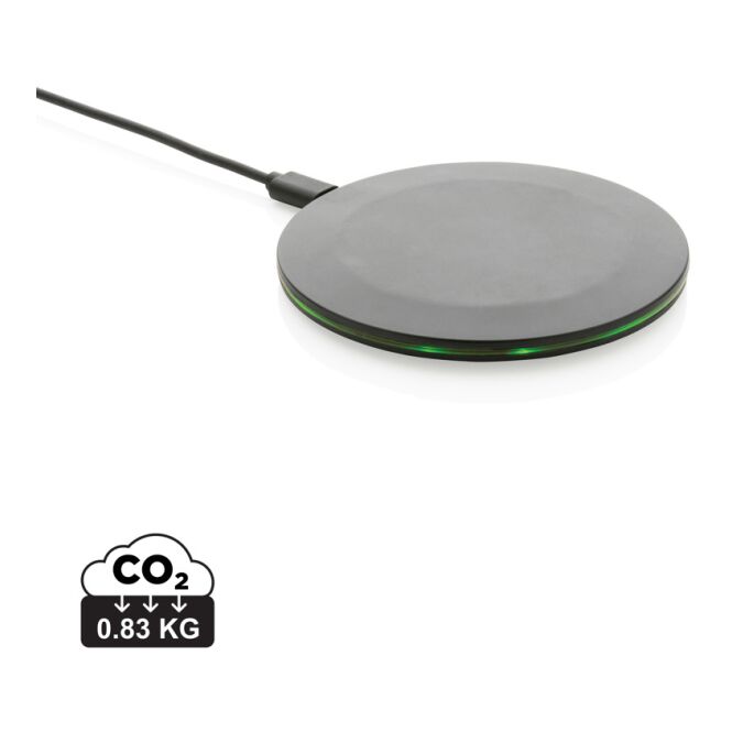 Firmengeschenk Wireless Charger recycelter Kunststoff – schwarz – mit Logo bedruckt 15W Qi-Standard nachhaltig für das Homeoffice