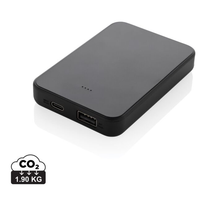 Premium-Werbeartikel Powerbank Boostcore – schwarz – mit Logo bedruckt 5.000 mAh USB-C nachhaltig für Mitarbeiter-Onboarding