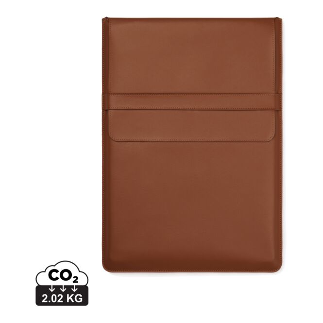 Firmengeschenk VINGA Timo Laptop-Sleeve – braun – nachhaltig mit Logo bedruckt für 16 Zoll Notebooks für die Büroausstattung
