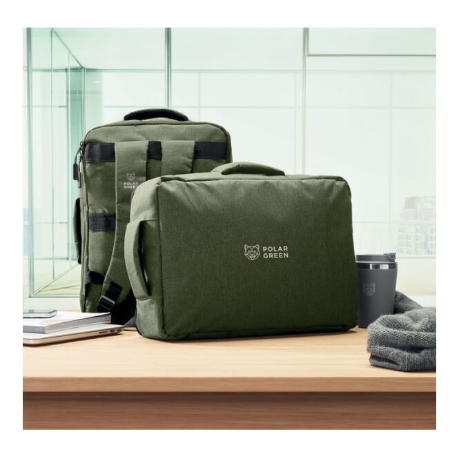 Werbeartikel Laptop-Rucksack aus rPET – armeegrün – mit Logo bedruckt für 15 Zoll Notebooks für das nachhaltige Mitarbeiter-Onboarding