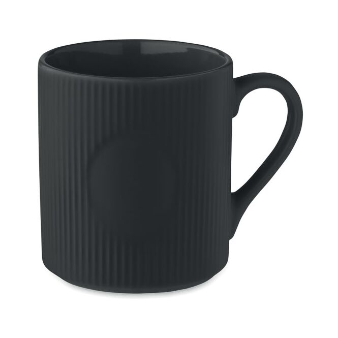 Kundengeschenk Kaffeebecher matt – schwarz – mit Logodruck 340 ml für das Mitarbeiter-Onboarding