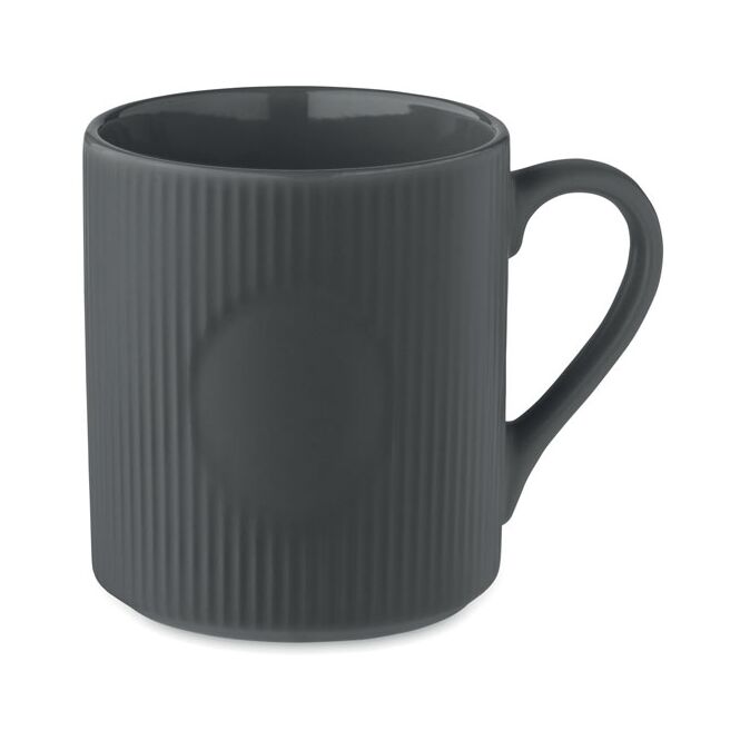 Firmengeschenk Keramikbecher Matt – dunkelgrau – mit Logodruck 340 ml für die Büroküche und das Mitarbeiter-Onboarding