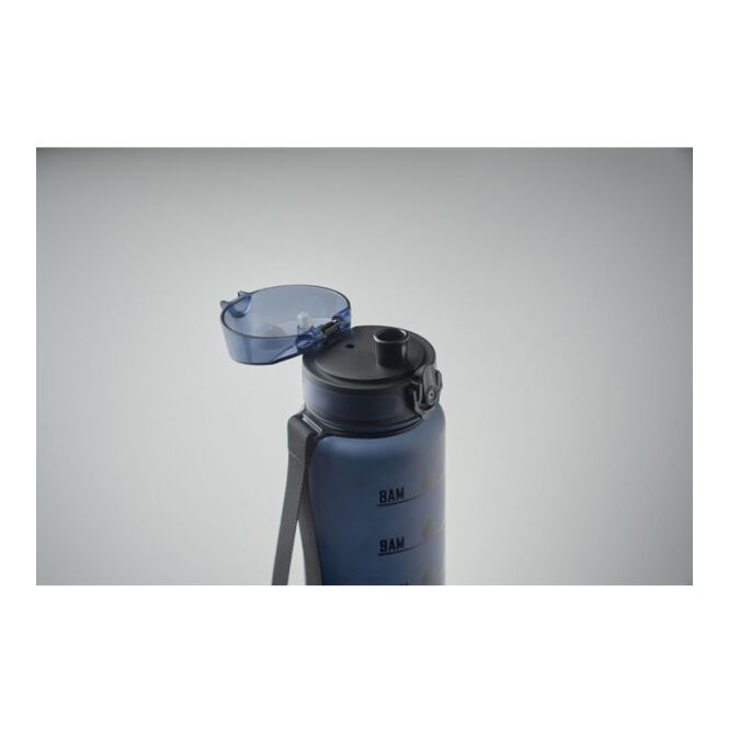 Werbeartikel Sport-Trinkflasche RPET – marineblau – mit Logo bedruckt 1L nachhaltig auslaufsicher für Sportevents & Turniere