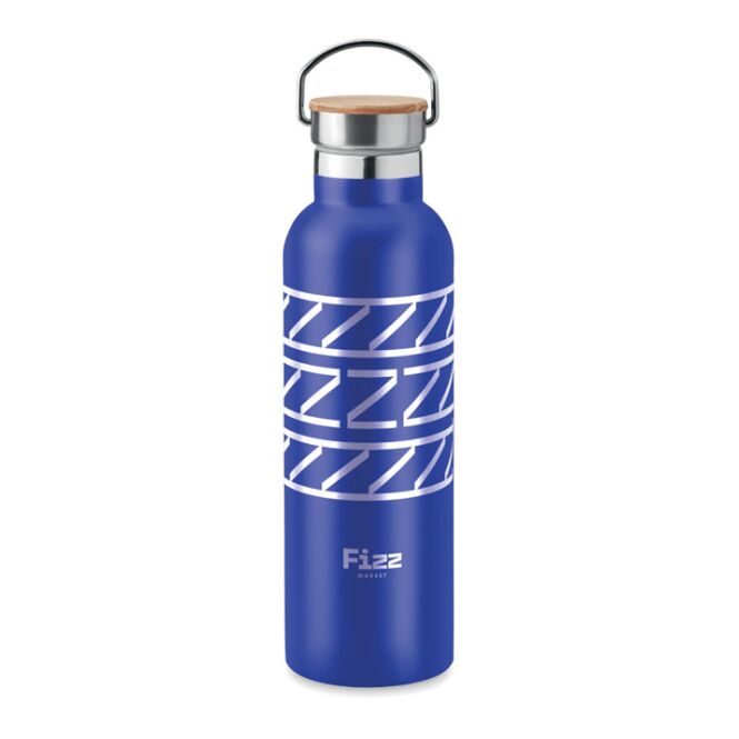 Werbeartikel Isolierflasche Edelstahl – blau – mit Logodruck 750 ml doppelwandig vakuumisoliert Bambusdeckel nachhaltig für das Mitarbeiter-Onboarding
