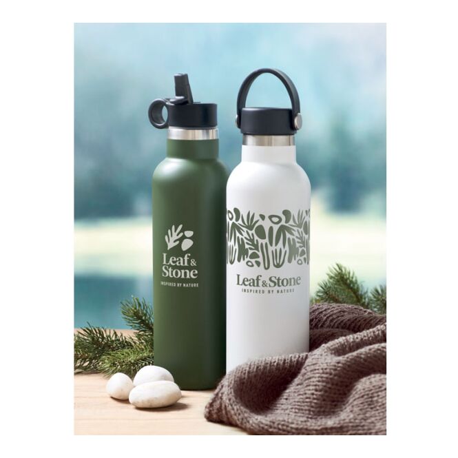 Mitarbeitergeschenk Trinkflasche 700 ml – weiss – mit Logo bedruckt 90% recycelter Edelstahl auslaufsicher nachhaltige Mehrwegflasche