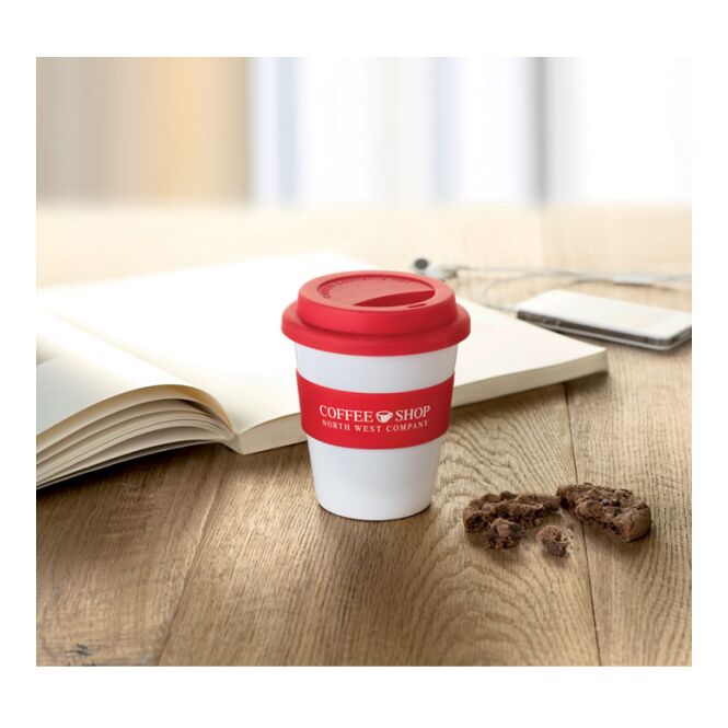 Werbeartikel Kaffee to go Becher mit Silikon-Deckel – rot – mit Logo bedruckt 350 ml für Events und Festivals