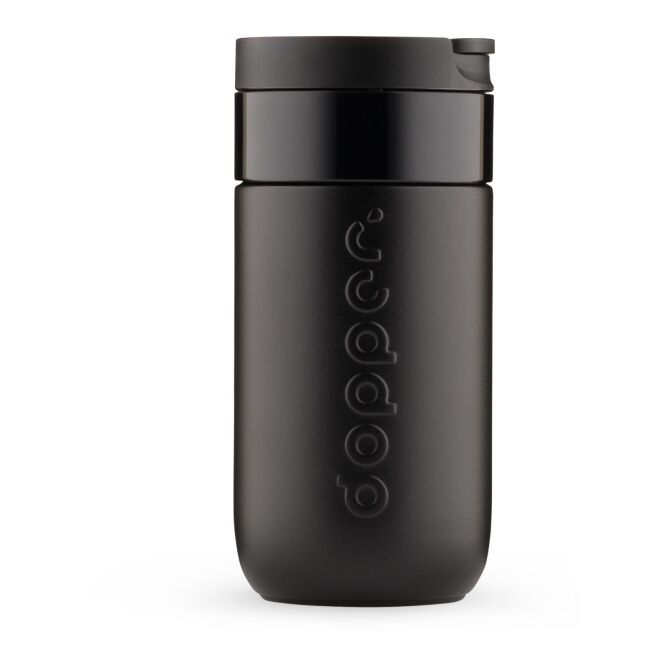 Kundengeschenk Thermobecher Dopper – schwarz – mit Gravur 300 ml für das Mitarbeiter-Onboarding und die Büroküche