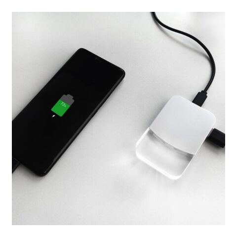 2598 | Xoopar Mini iLo Hub regenbogenfarben | ohne Werbeanbringung | Nicht verfügbar | Nicht verfügbar | Nicht verfügbar