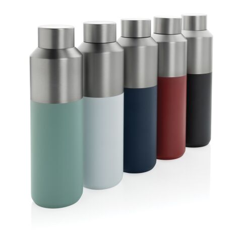 Fluid Flasche aus RCS-zertifiziert recyceltem Stahl, 600ml navy blau | ohne Werbeanbringung | Nicht verfügbar | Nicht verfügbar