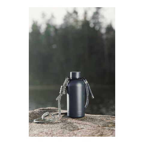 VINGA Parks Flasche aus RCS rec. Stainless-Steel, 400ml marineblau | ohne Werbeanbringung | Nicht verfügbar | Nicht verfügbar